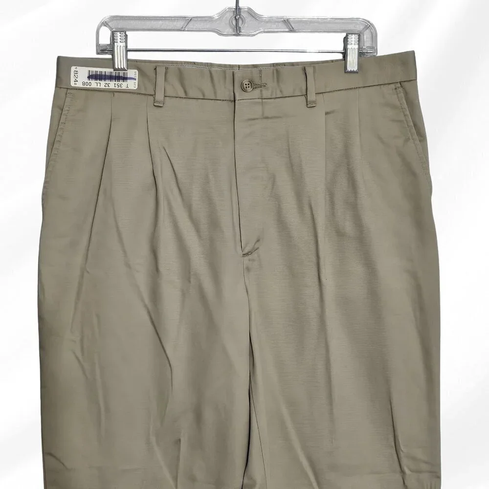 2/$20 Edwards Mens Pleated Khaki Pants Size 36 Classic Fit